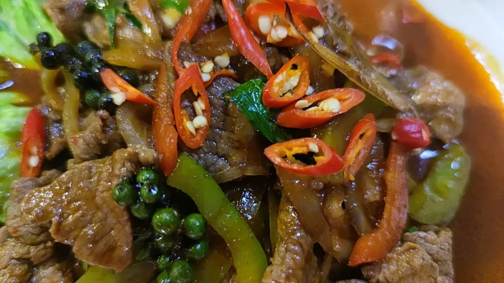 Boeuf Sauté Au Basilic Frais